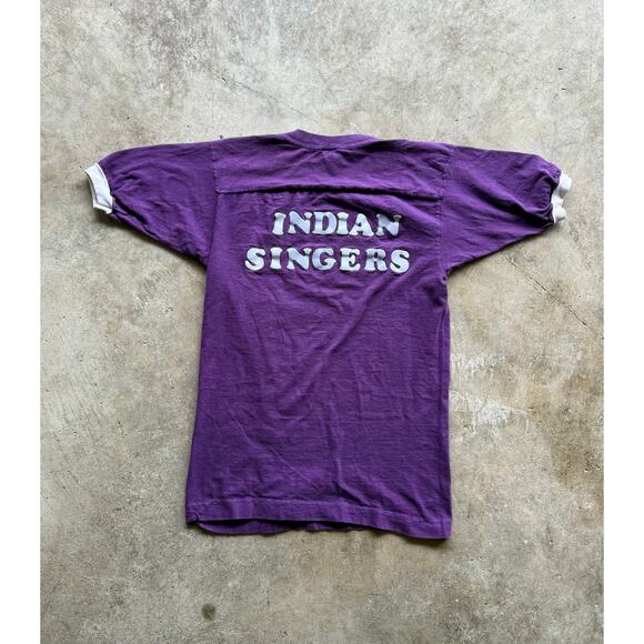 Vintage 1970s Purple Ringer Highschool Tee Size XS Indian Singers - Picture 2 of 7